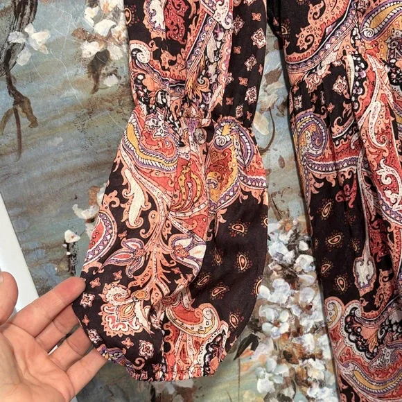 NSR Black and Pink Paisley Long Sleeve Dress beautiful! - Picture 2 of 8